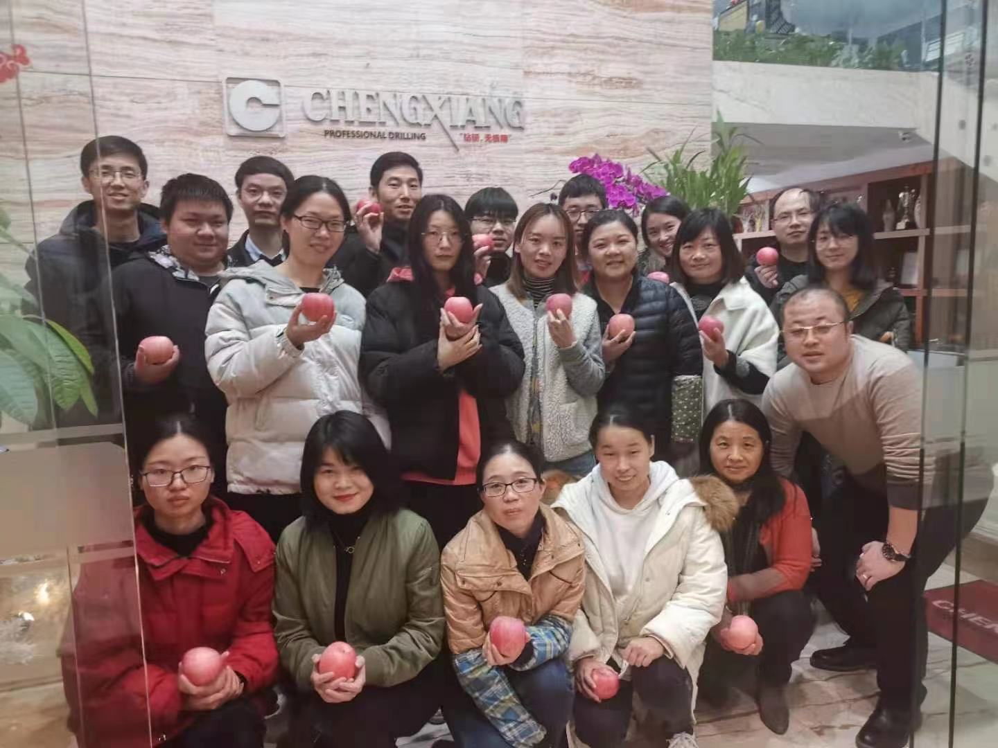 風勁帆滿圖新志，砥礪奮進正此時